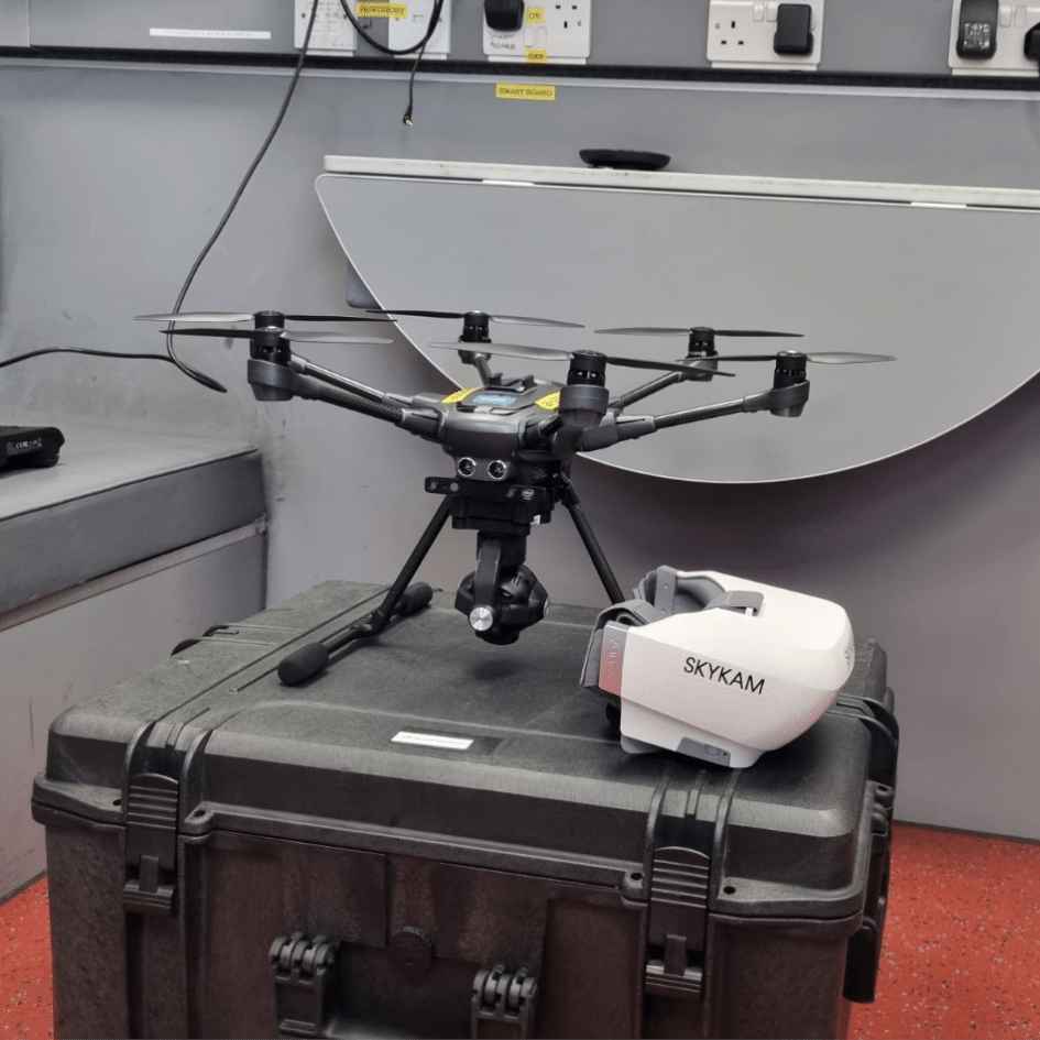 drone and vr headset 25 11zon