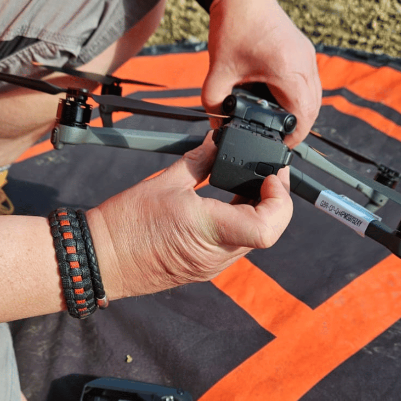 changing dji mavic. 3 thermals battery