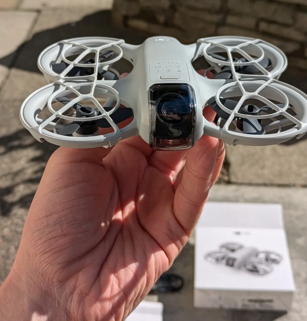 dji neo 100