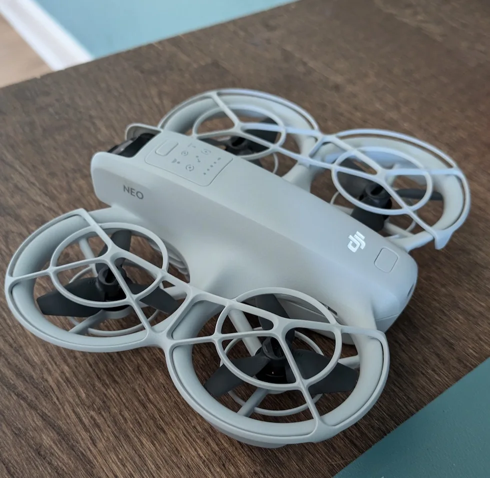 dji neo 90
