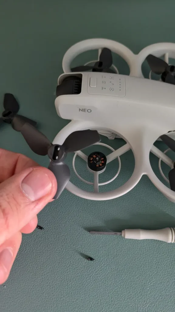 dji neo 98